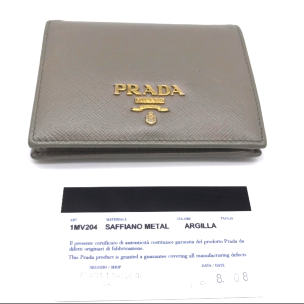 Prada Bifold Wallet w/COA (online)